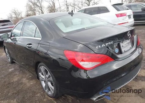 2016 Mercedes-Benz Cla 250 4Matic z USA, uszkodzony, nr VIN WDDSJ4GB3GN381432